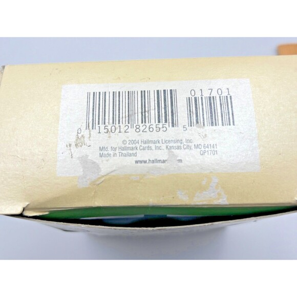 Hallmark Santas from Around the World "Russia" Christmas Ornament - Picture 11 of 11